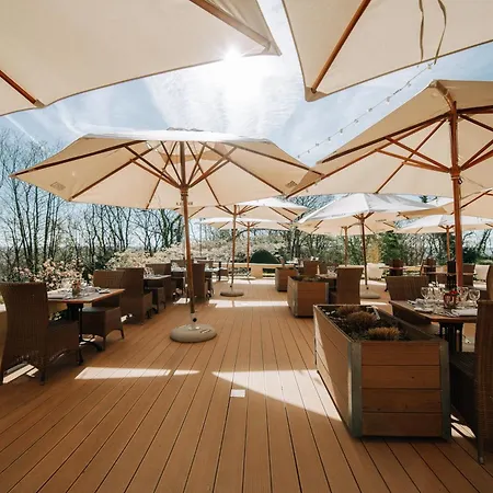 Le Chateau De Hotel 4*