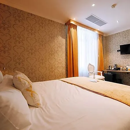 Hotel Le Chateau De 4*