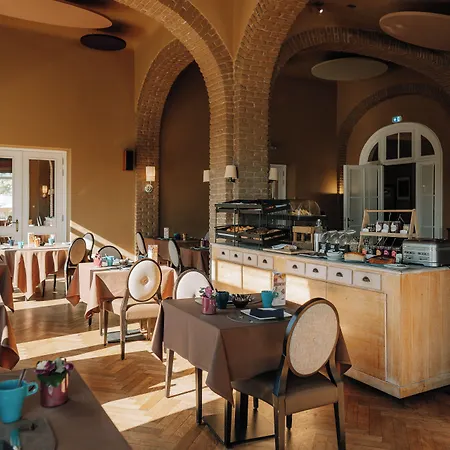Le Chateau De 4*
