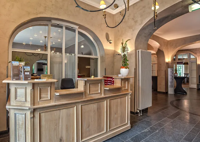 Le Chateau De 4* Namur