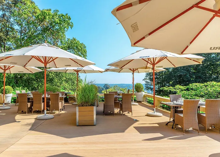 Le Chateau De 4* Namur