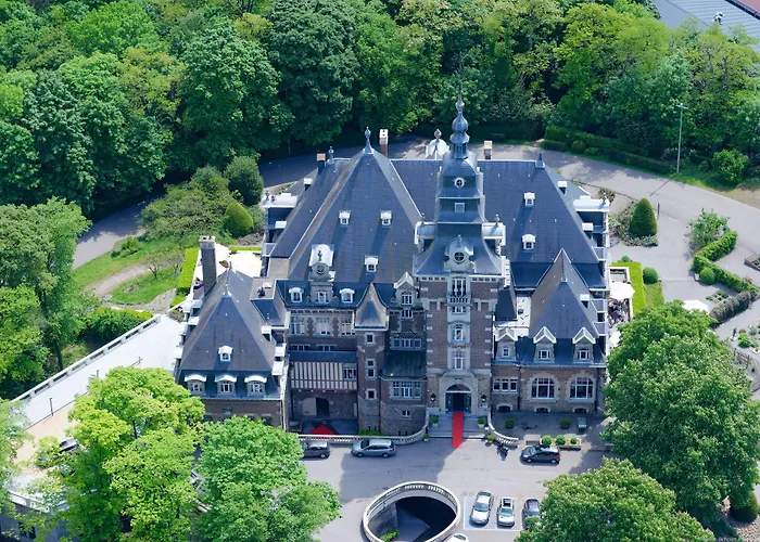 Le Chateau De Hotell 4*